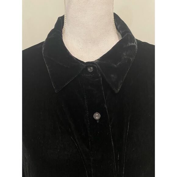 Favorite Daughter The Velvet Ex-Boyfriend Button-Down Shirt in Black - Picture 9 of 10